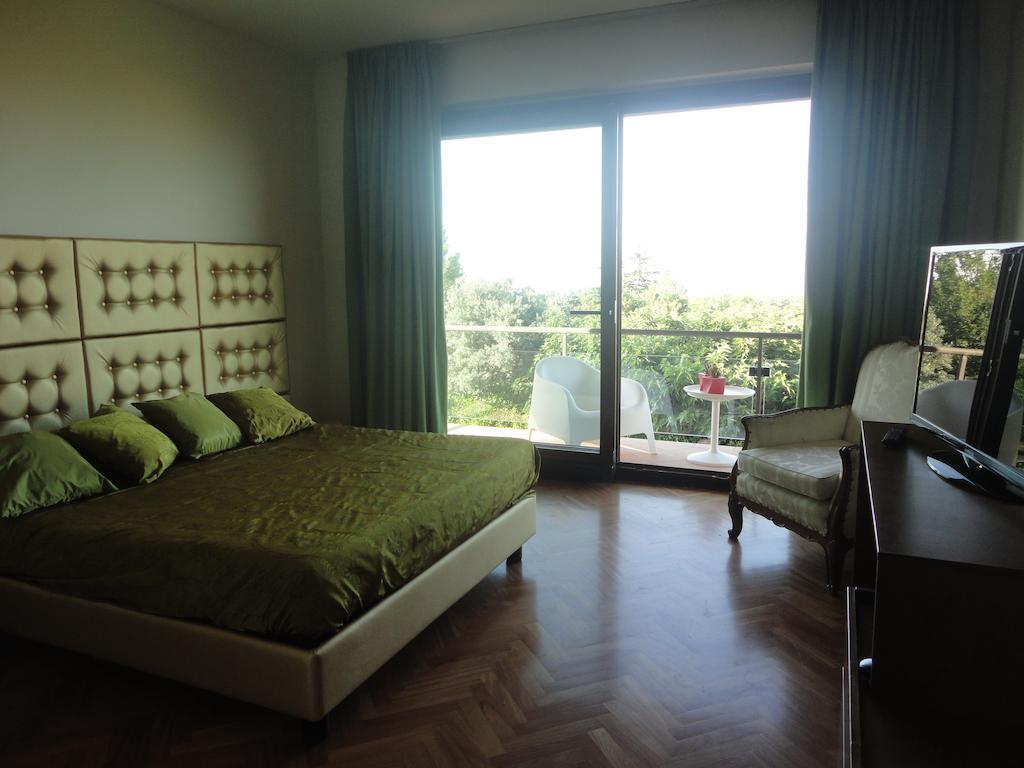 Villa Zagara Luxury Bed And Breakfast Pescara Quarto foto